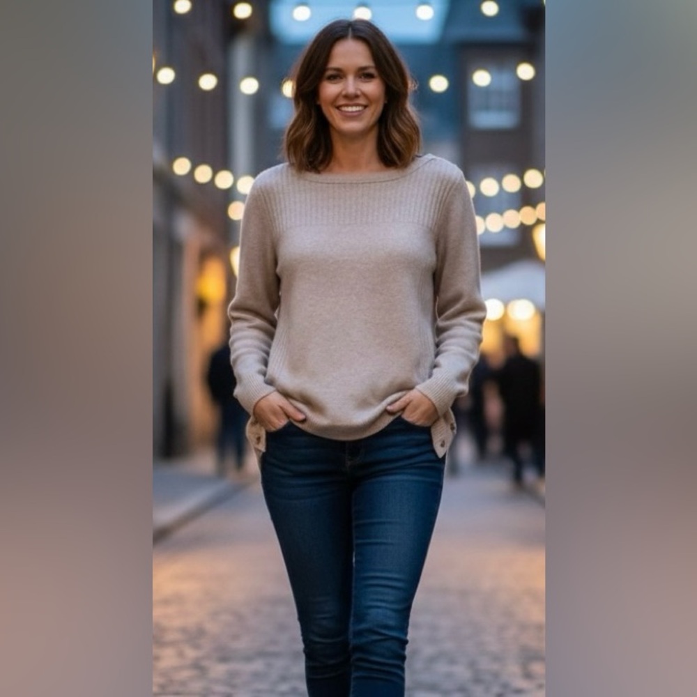 Madewell 100% Merino Wool long Sleeve Sweater, Crew Neck, Side Buttons, Large